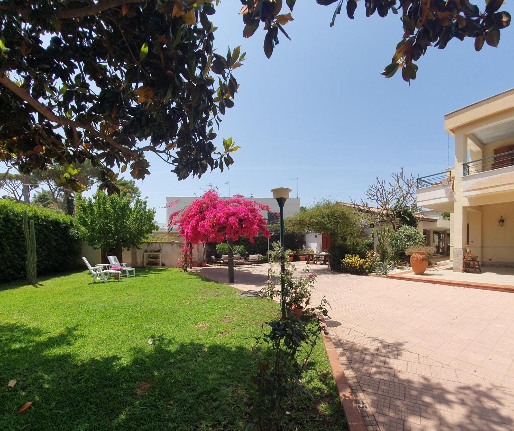 La Depandance Di Villa Rosa Locazioni Brevi Mondello Bagian luar foto